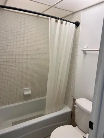 $1,600 | 3660 Inverrary Drive, Unit 3C, Lauderhill, FL 33319