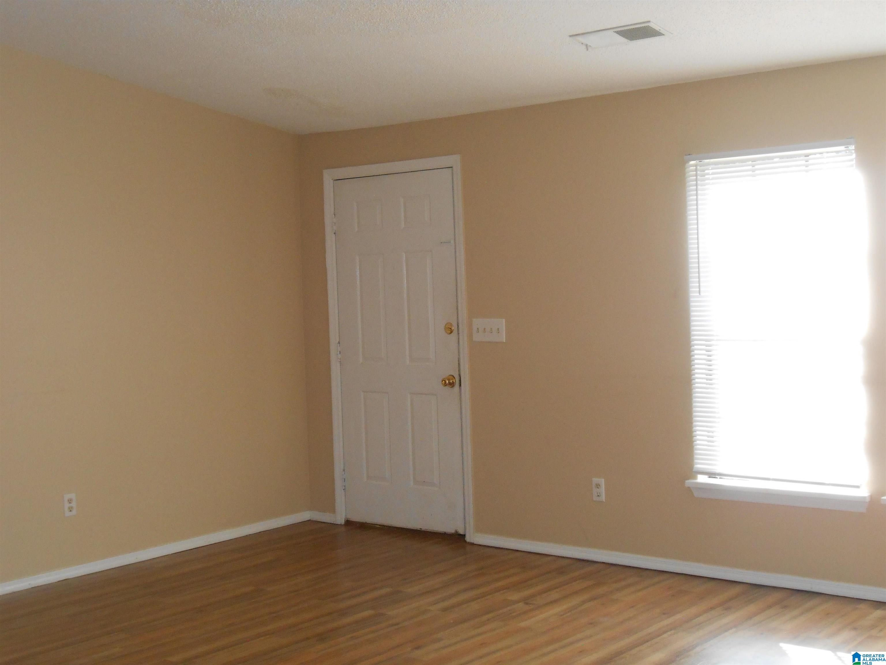 5309 Avenue R Bessemer, AL 35020 - Photo 9 of 48