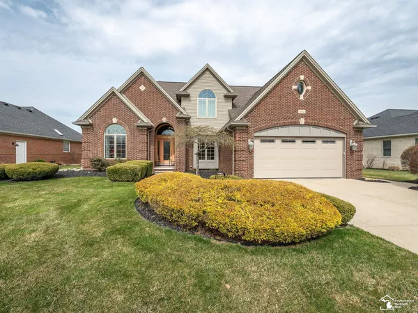 $574,900 | 1033 St James Park Avenue, Monroe, MI 48161