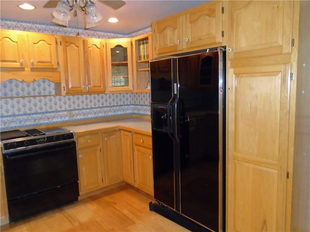 452 Smiths Ferry Road Midland, PA 15059 - Photo 6 of 26 Beautiful hickory cabinets