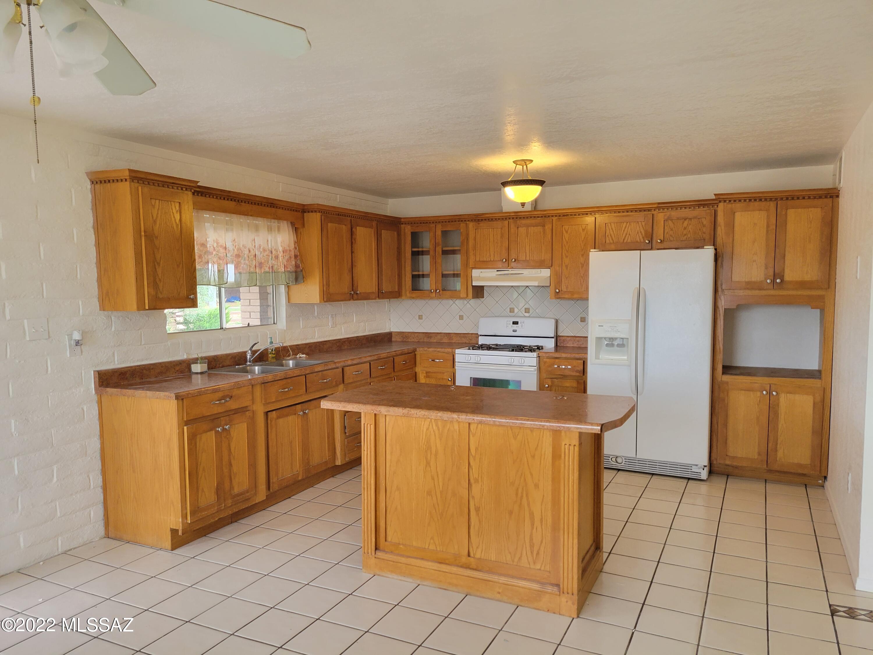 143 East Ruby Road Rio Rico, AZ 85648 - Photo 14 of 15