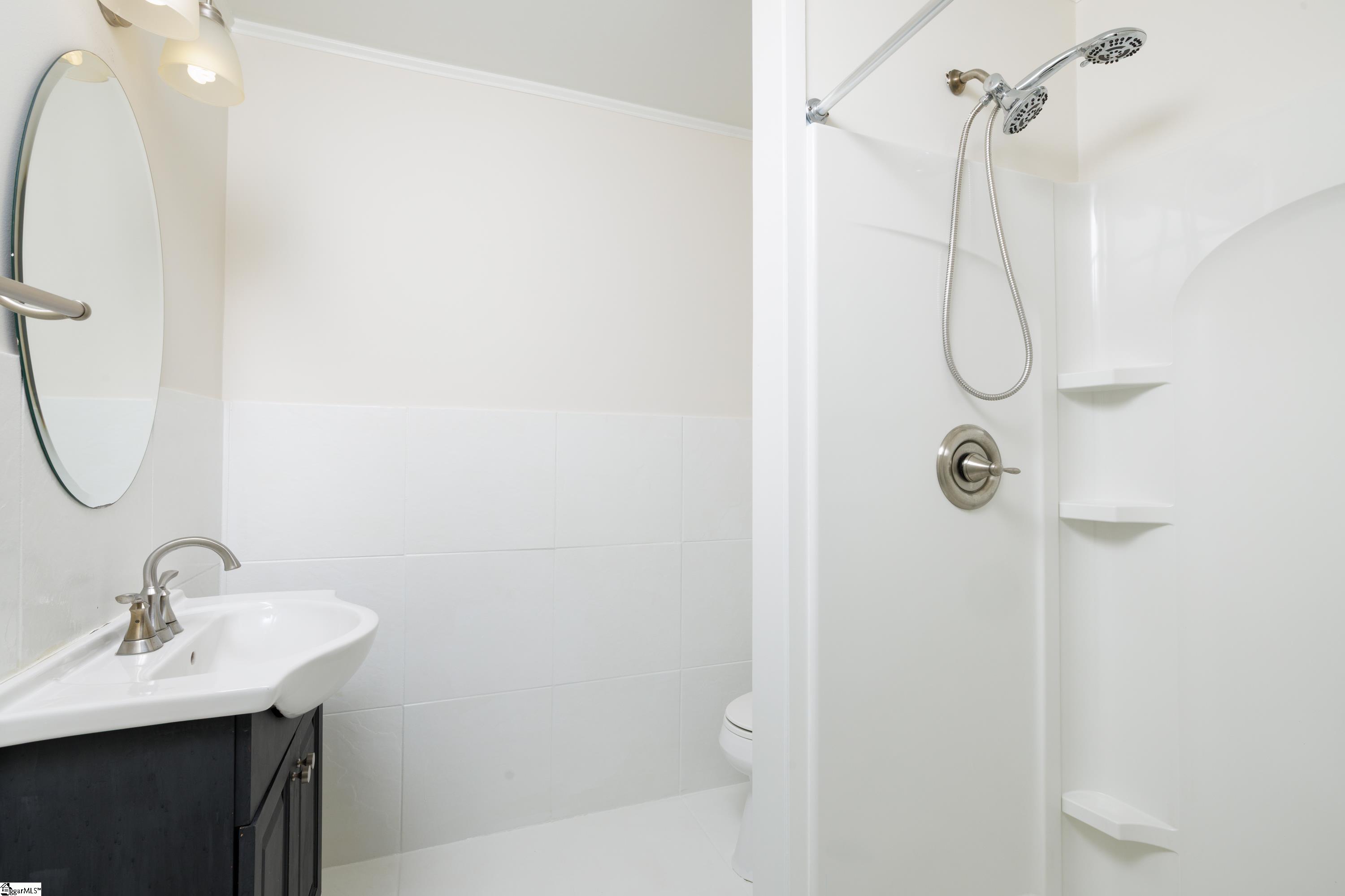 321 Ackley Road Greenville, SC 29607 - Photo 16 of 38