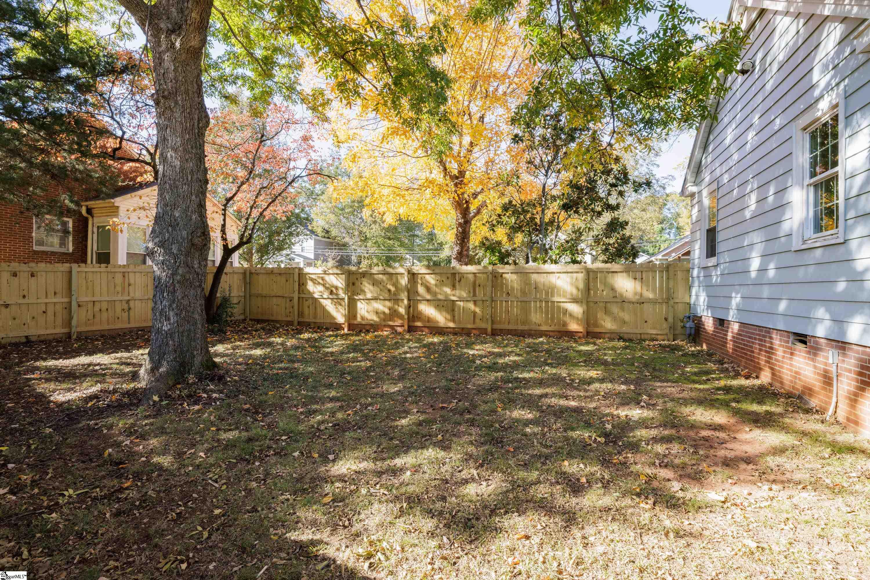 321 Ackley Road Greenville, SC 29607 - Photo 21 of 38