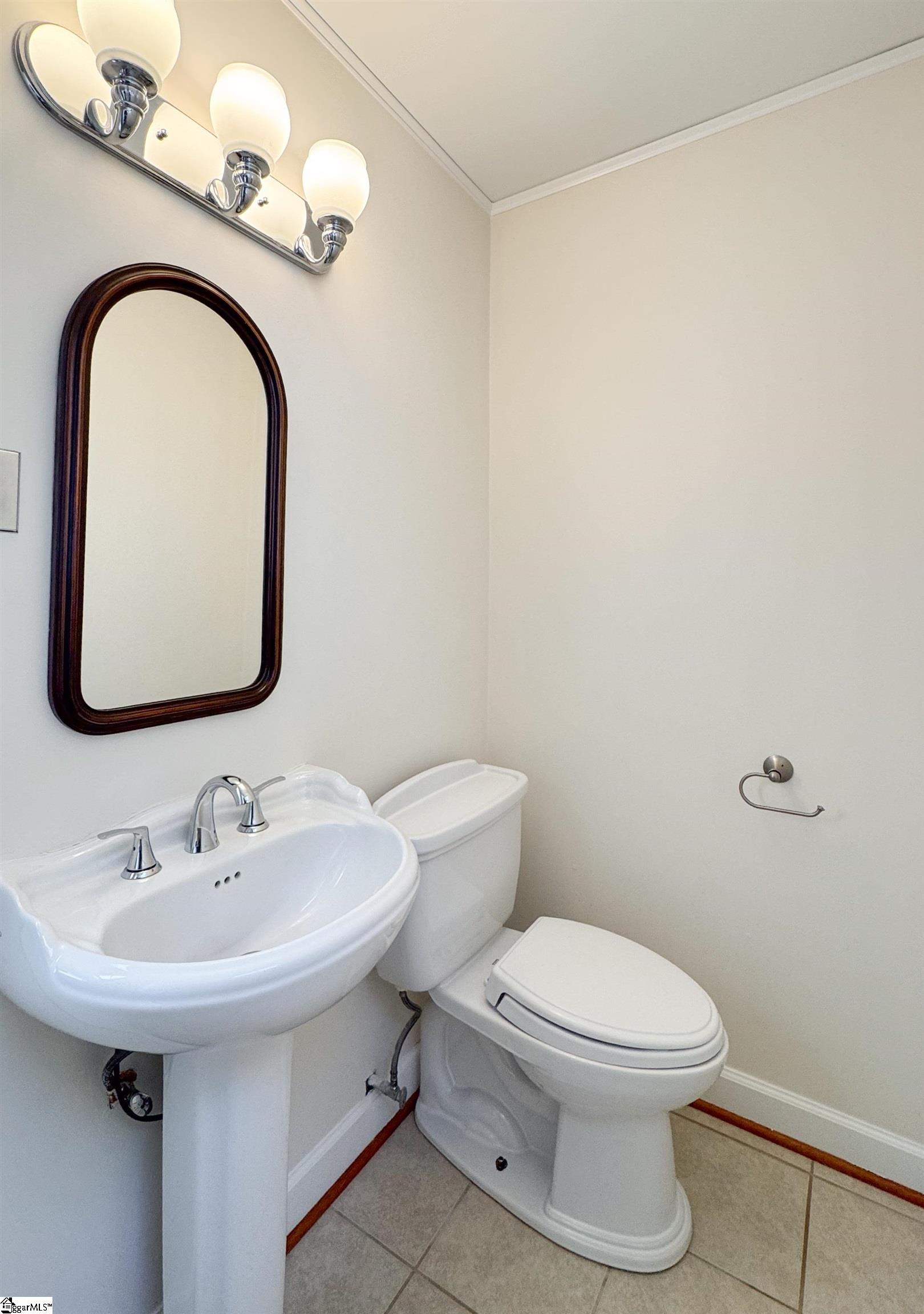 321 Ackley Road Greenville, SC 29607 - Photo 10 of 38