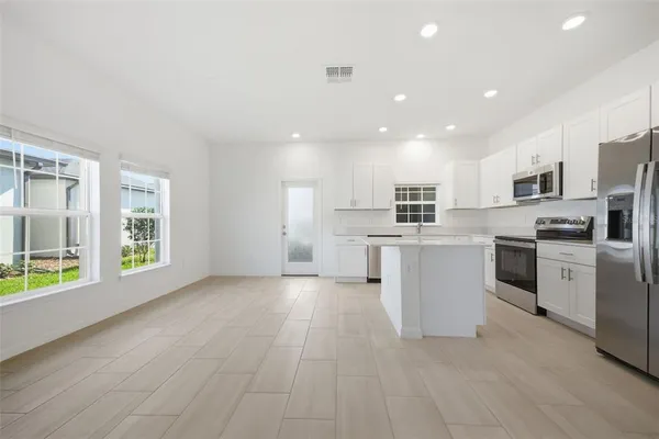 $2,500 | 10848 Fanning Spgs Lane, New Port Richey, FL 34655