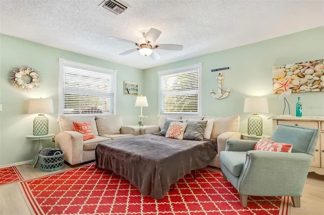 $775,000 | 412 80th Street, Holmes Beach, FL 34217