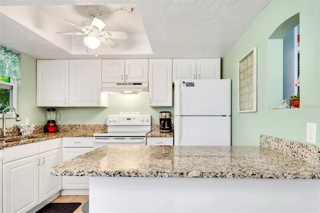 $775,000 | 412 80th Street, Holmes Beach, FL 34217