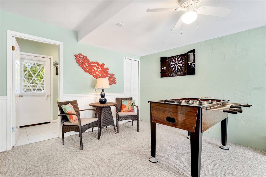 412 80th Street Holmes Beach, FL 34217 - Photo 38 of 58 a view of a livingroom with furniture and a table