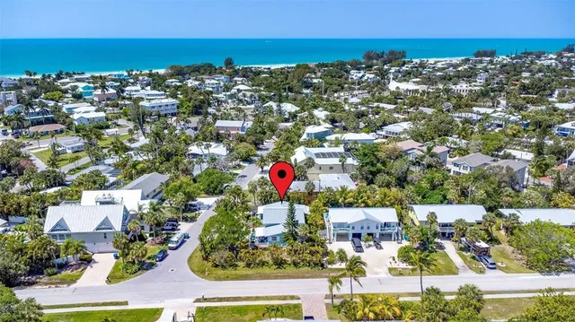 $775,000 | 412 80th Street, Holmes Beach, FL 34217