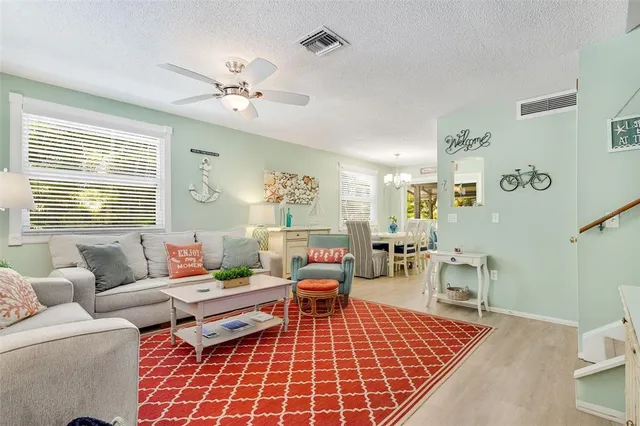 $775,000 | 412 80th Street, Holmes Beach, FL 34217