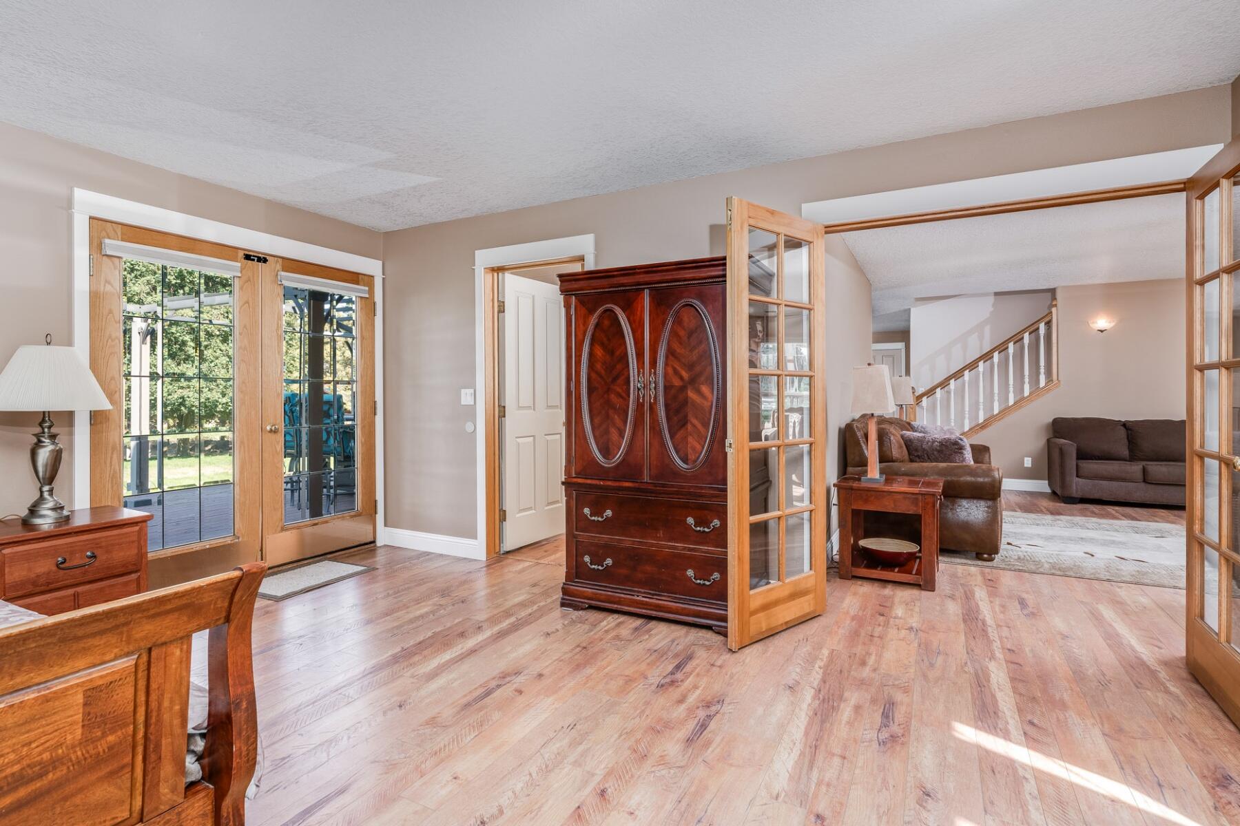 22122 Neff Road Bend, OR 97701 - Photo 23 of 65 batch_4-1-downstairs-primary-4