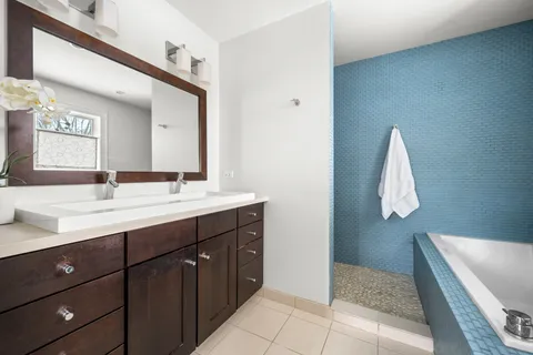 $1,425,000 | 2145 Kenilworth Avenue, Wilmette, IL 60091