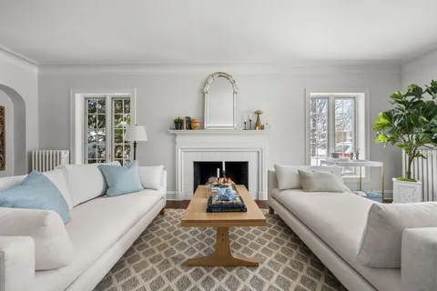 $1,425,000 | 2145 Kenilworth Avenue, Wilmette, IL 60091