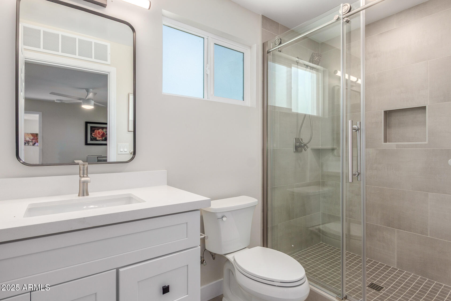 1644 West Roma Avenue Phoenix, AZ 85015 - Photo 12 of 42 20 Roma Casita Bath