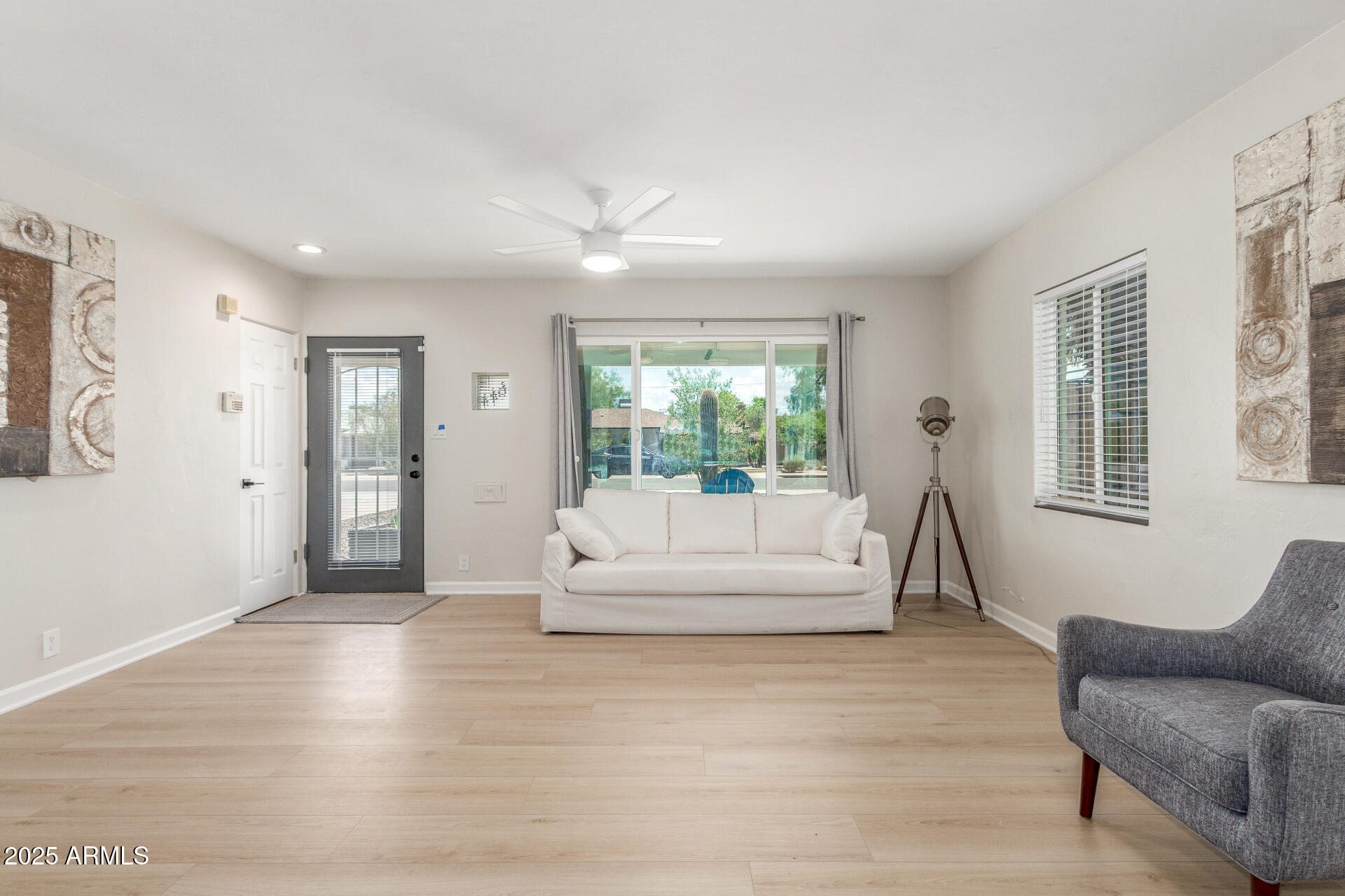 1644 West Roma Avenue Phoenix, AZ 85015 - Photo 17 of 42 5 Roma LR