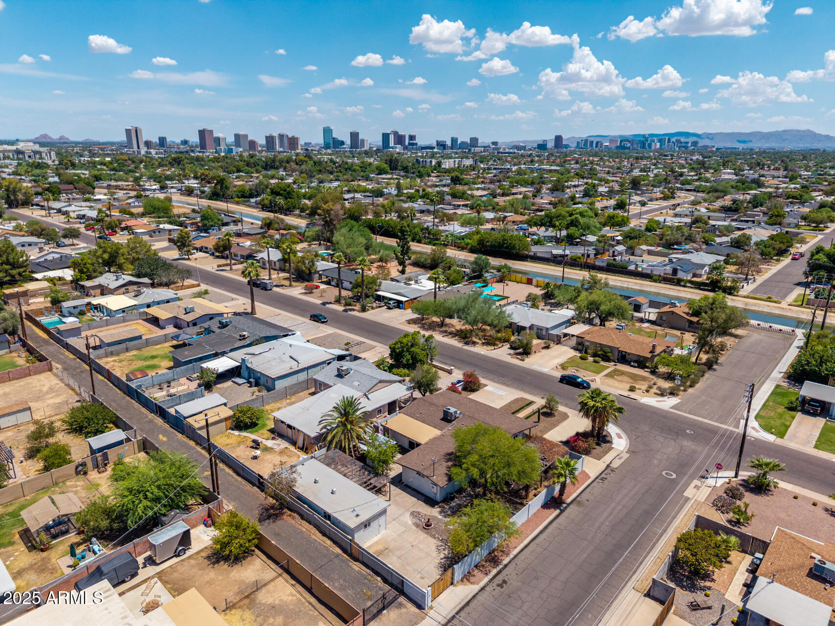 1644 West Roma Avenue Phoenix, AZ 85015 - Photo 38 of 42 28 Roma Drone SE