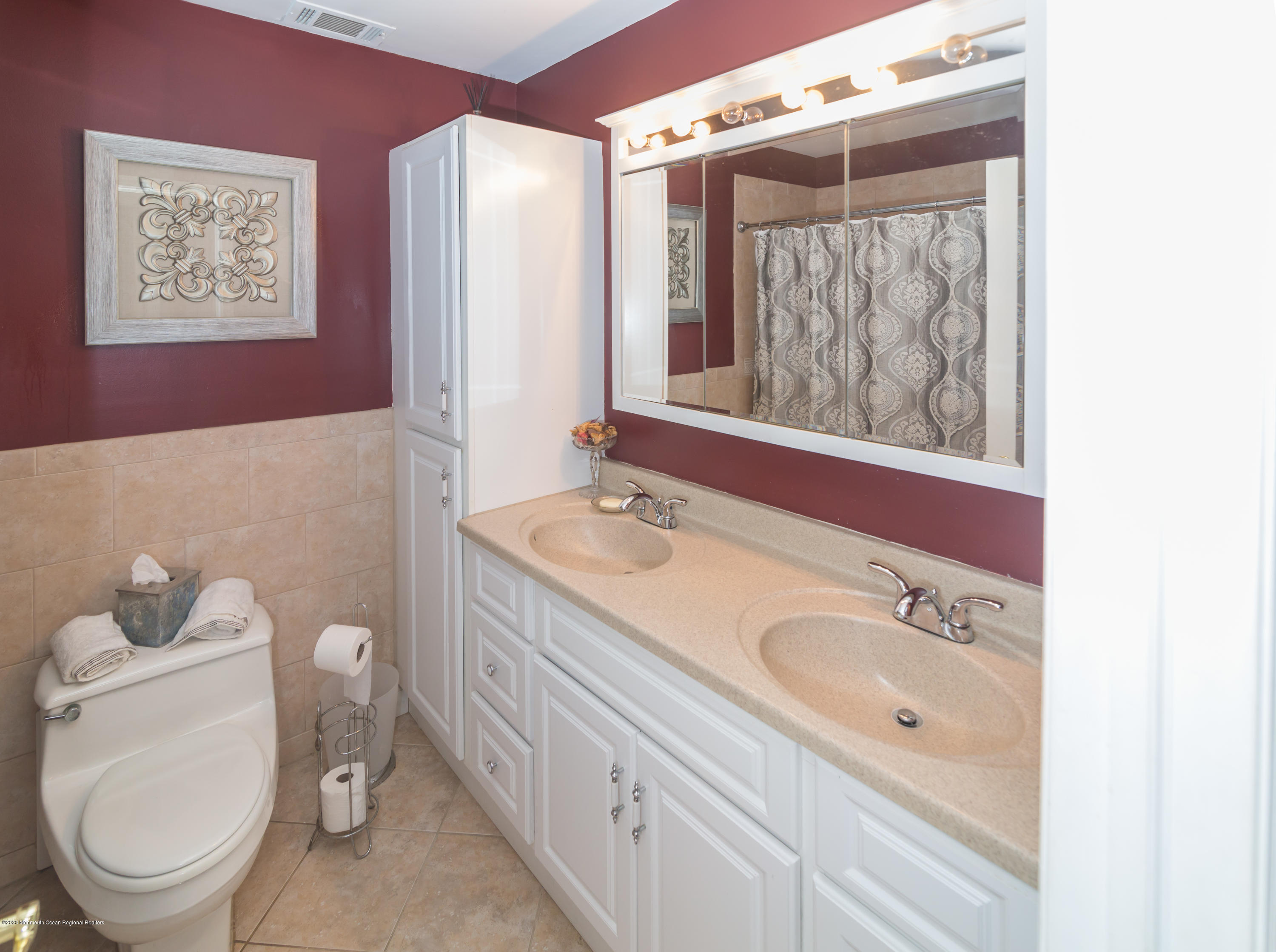 11 Amherst Road Marlboro, NJ 07746 - Photo 18 of 23 bathroom