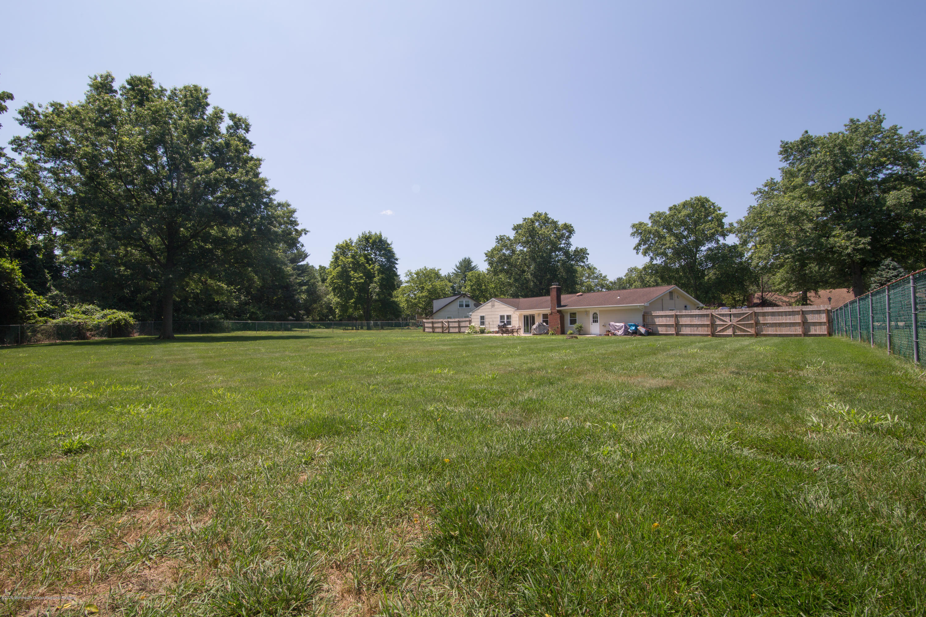 11 Amherst Road Marlboro, NJ 07746 - Photo 21 of 23 back yard