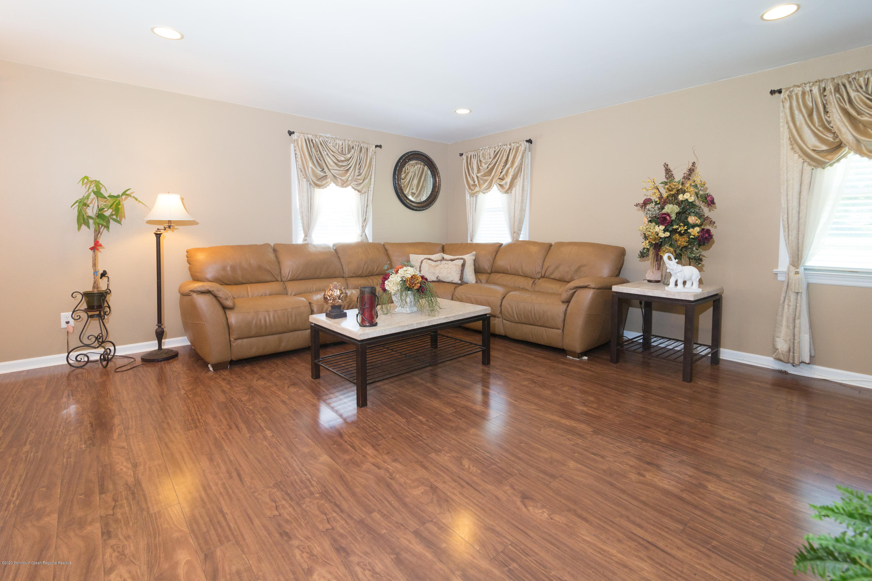 11 Amherst Road Marlboro, NJ 07746 - Photo 10 of 23 living room