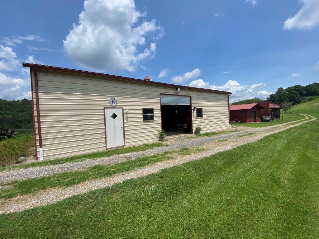 334 Lough Road Wind Ridge, PA 15380 - Photo 3 of 25