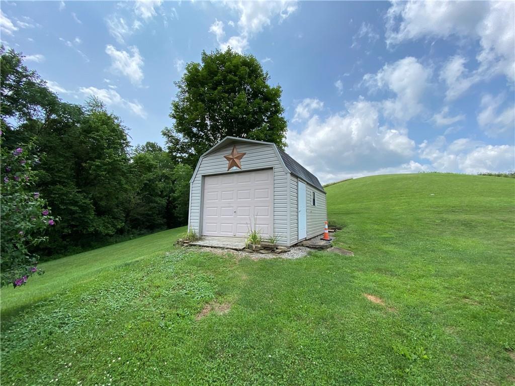 334 Lough Road Wind Ridge, PA 15380 - Photo 8 of 25
