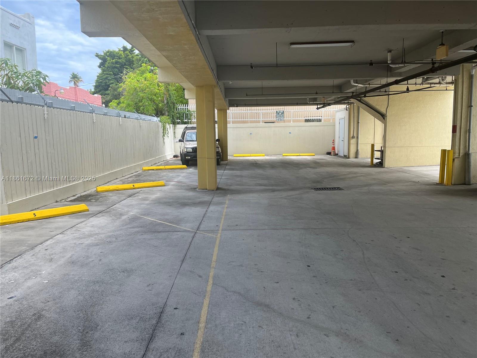 1020 Southwest 4th Street, Unit 106 Miami, FL 33130 - Photo 9 of 10 a view of small space