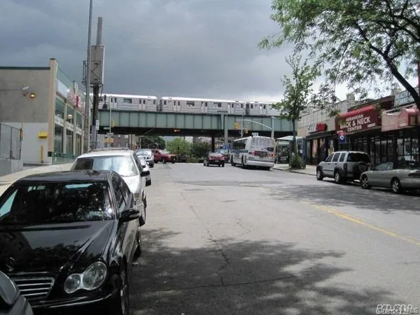 $488,000 | 43-33 48th Street, Unit 4E | Sunnyside