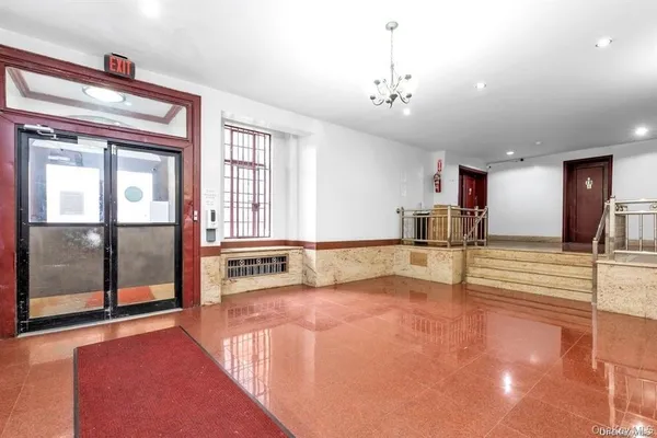 a view of an empty room with window