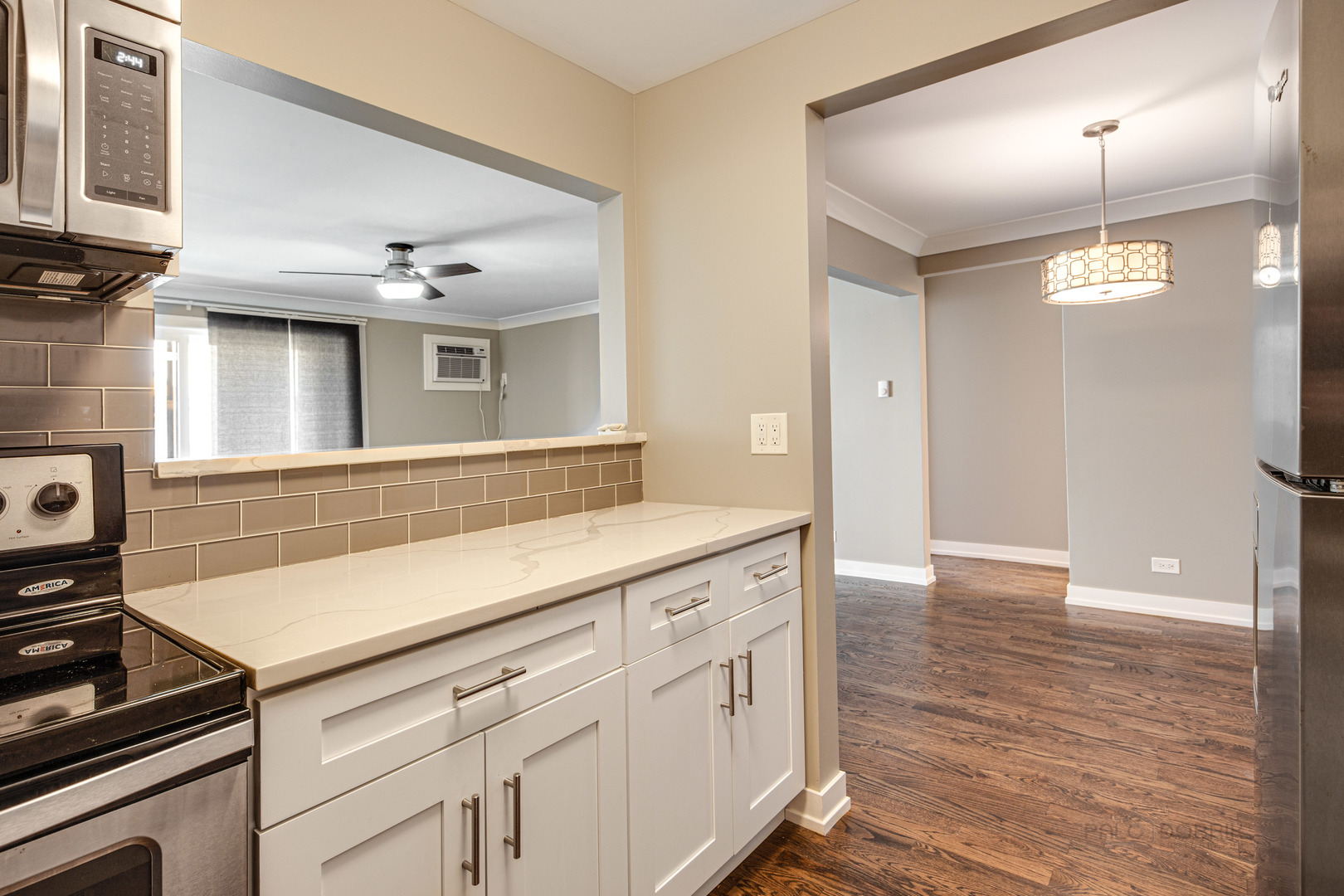 5101 North East River Road, Unit 2J Chicago, IL 60656 - Photo 11 of 17