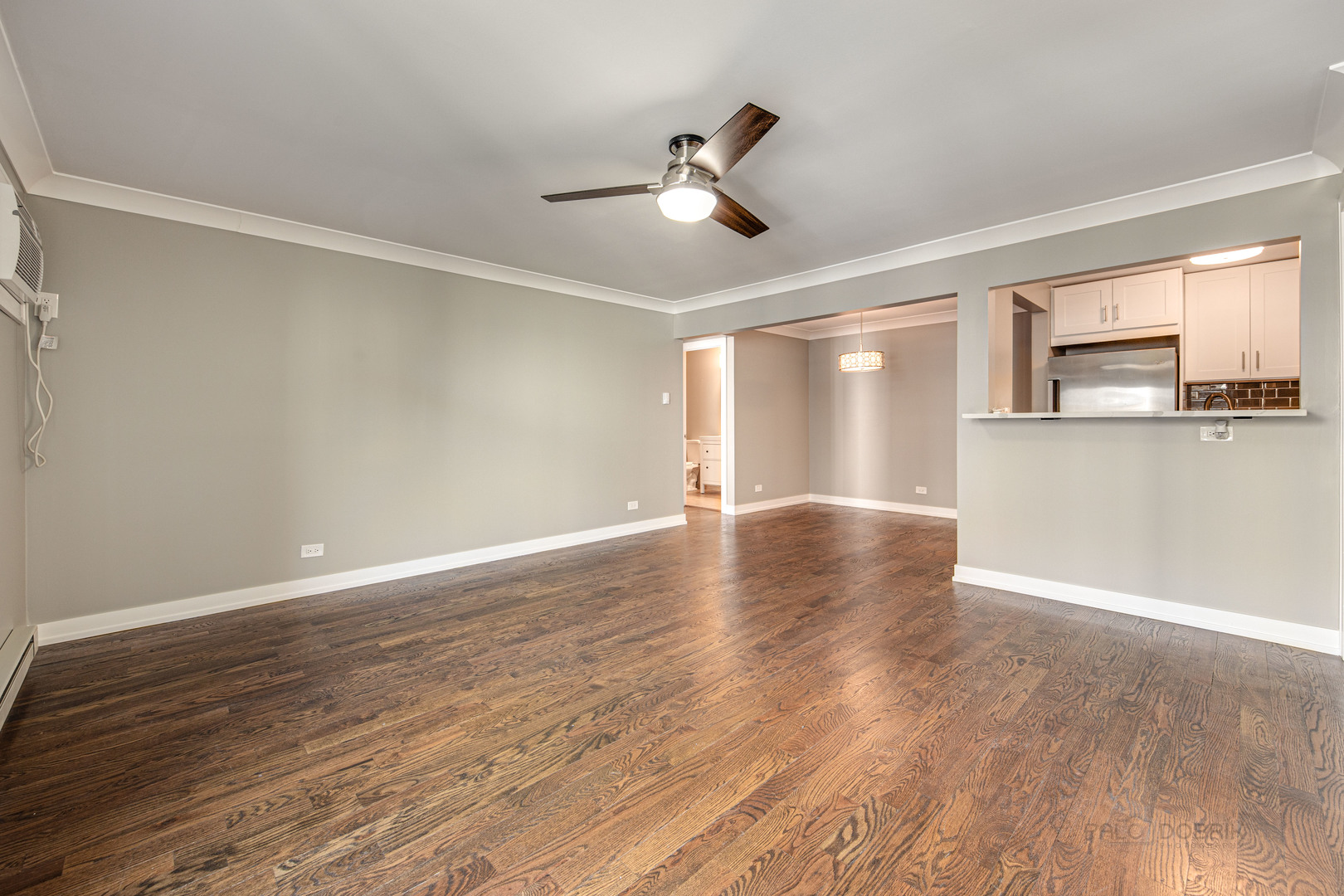 5101 North East River Road, Unit 2J Chicago, IL 60656 - Photo 5 of 17