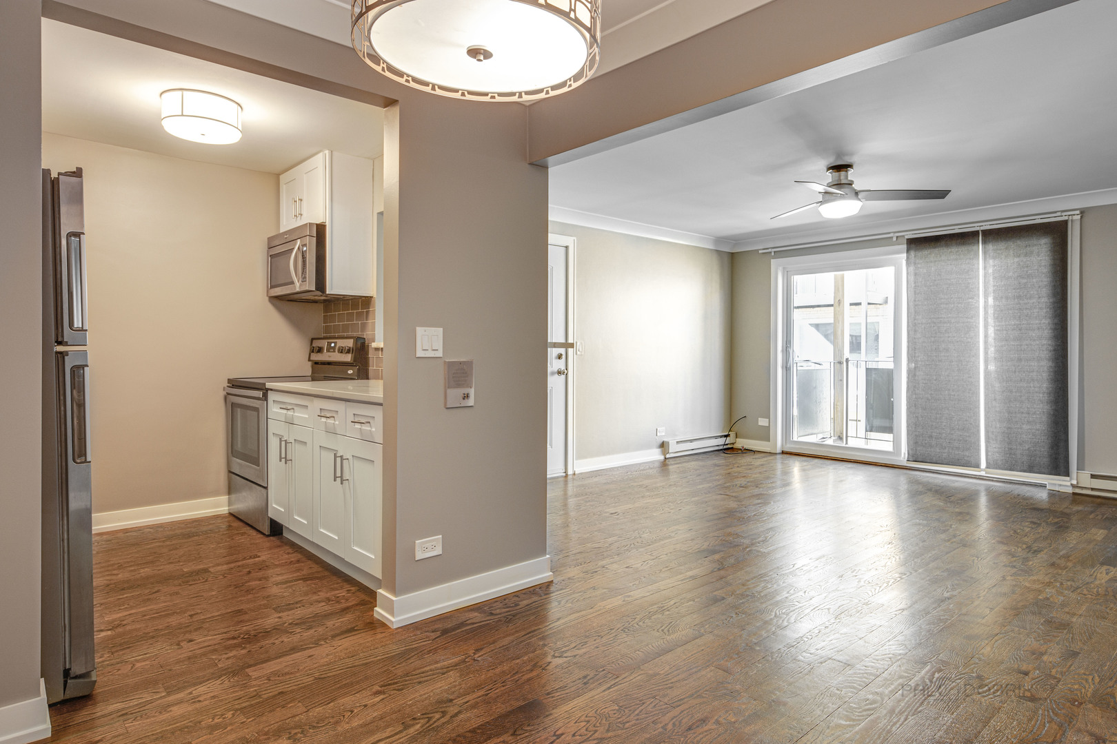 5101 North East River Road, Unit 2J Chicago, IL 60656 - Photo 8 of 17