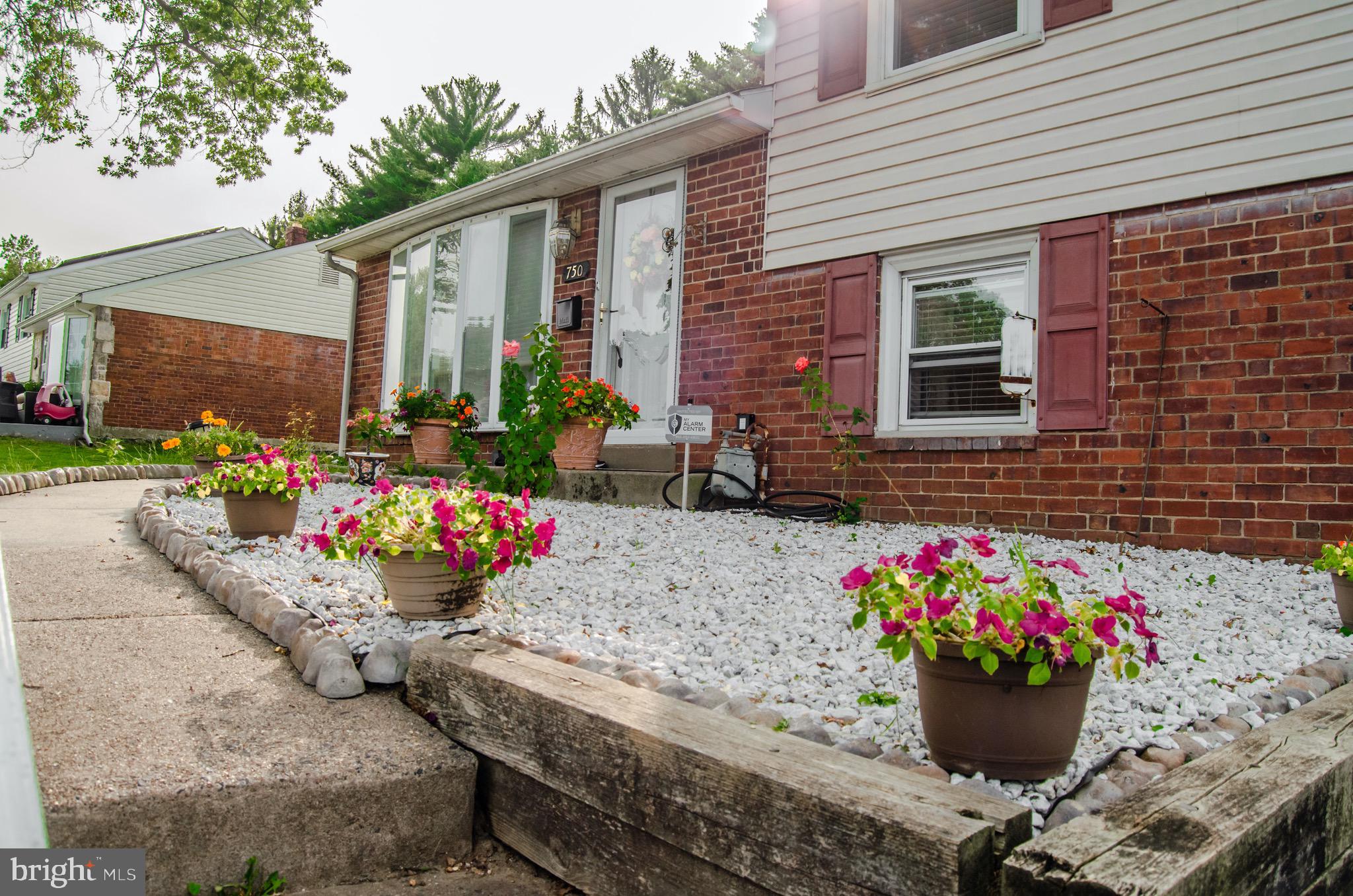 750 Rhoads Drive Springfield, PA 19064 - Photo 4 of 44