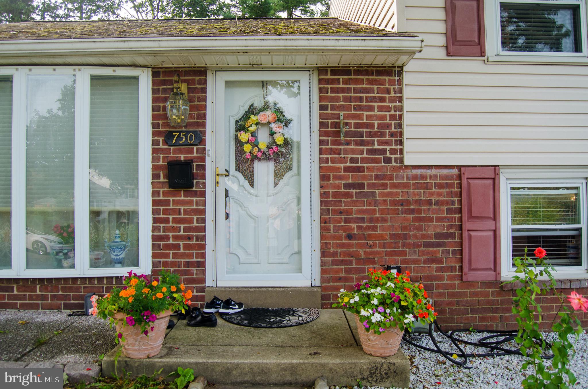 750 Rhoads Drive Springfield, PA 19064 - Photo 5 of 44
