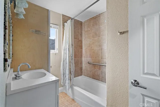 $925,000 | 17222 Wall Street, Carson, CA 90746