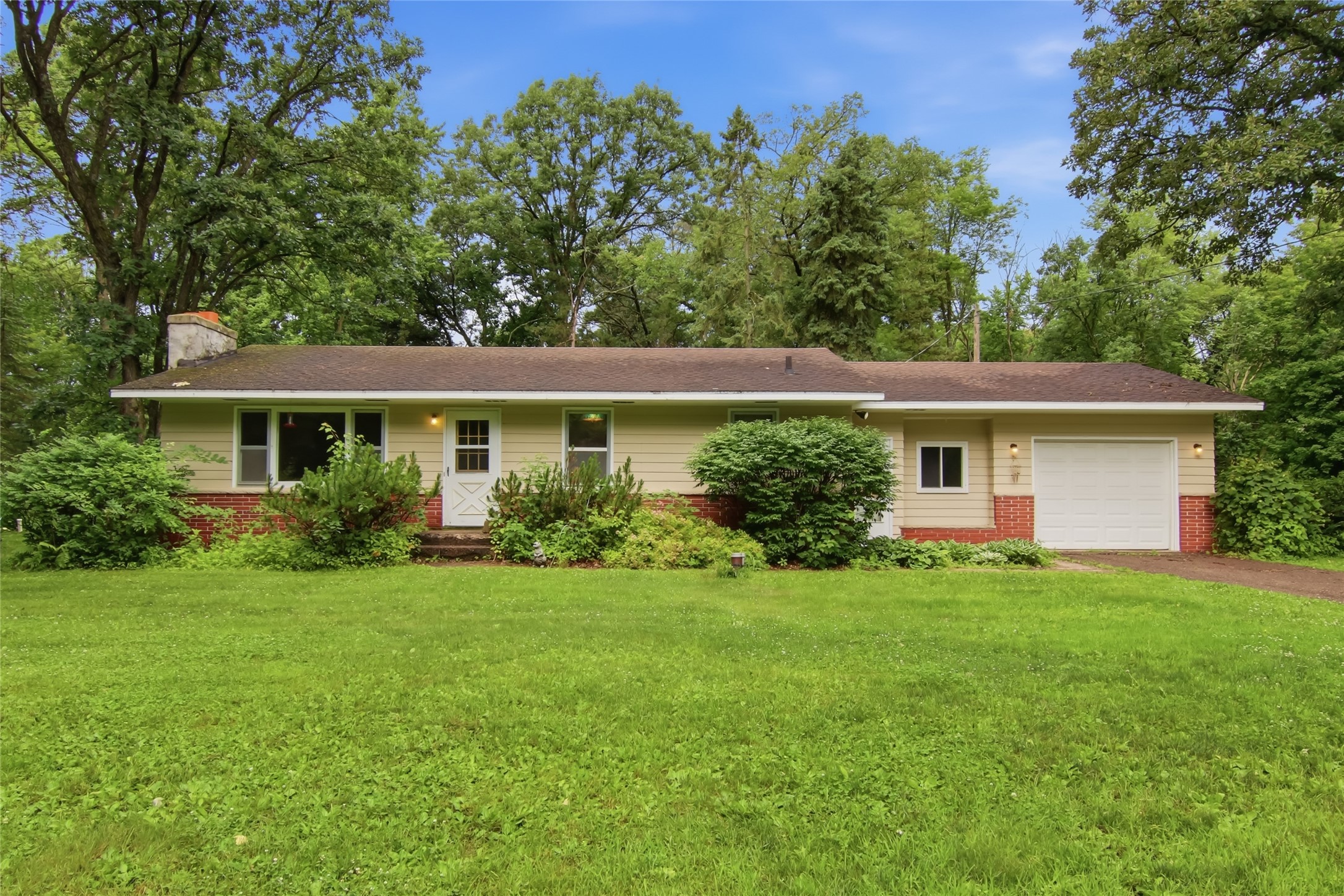 3846 20th Street Elk Mound, WI 54739 - Photo 1 of 37