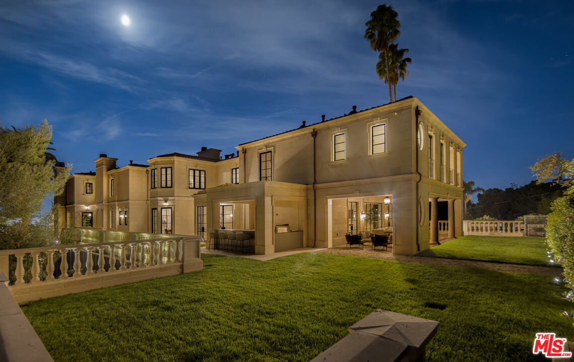 4533 Cockerham Drive Los Angeles, CA 90027 - Photo 7 of 48