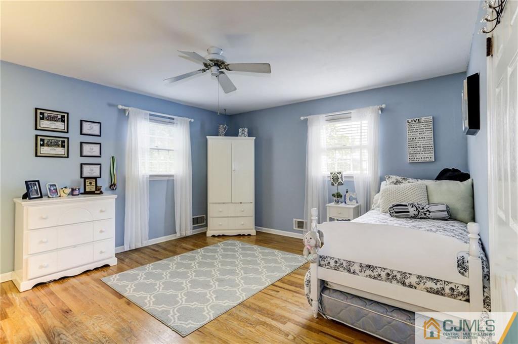 18 Clearview Road East Brunswick, NJ 08816 - Photo 19 of 25 Gallery Image 19