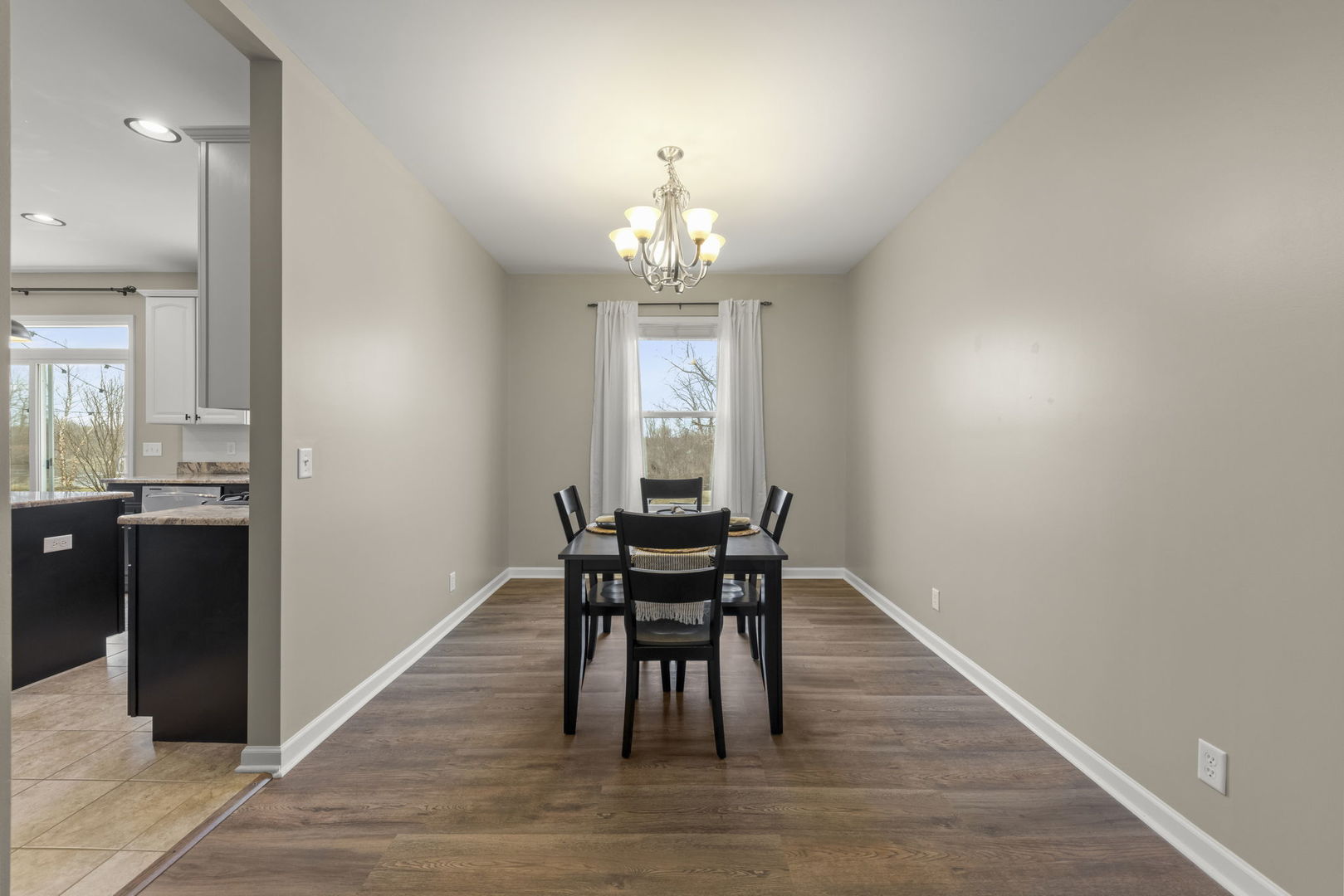 2450 Rockport Road Hampshire, IL 60140 - Photo 5 of 33