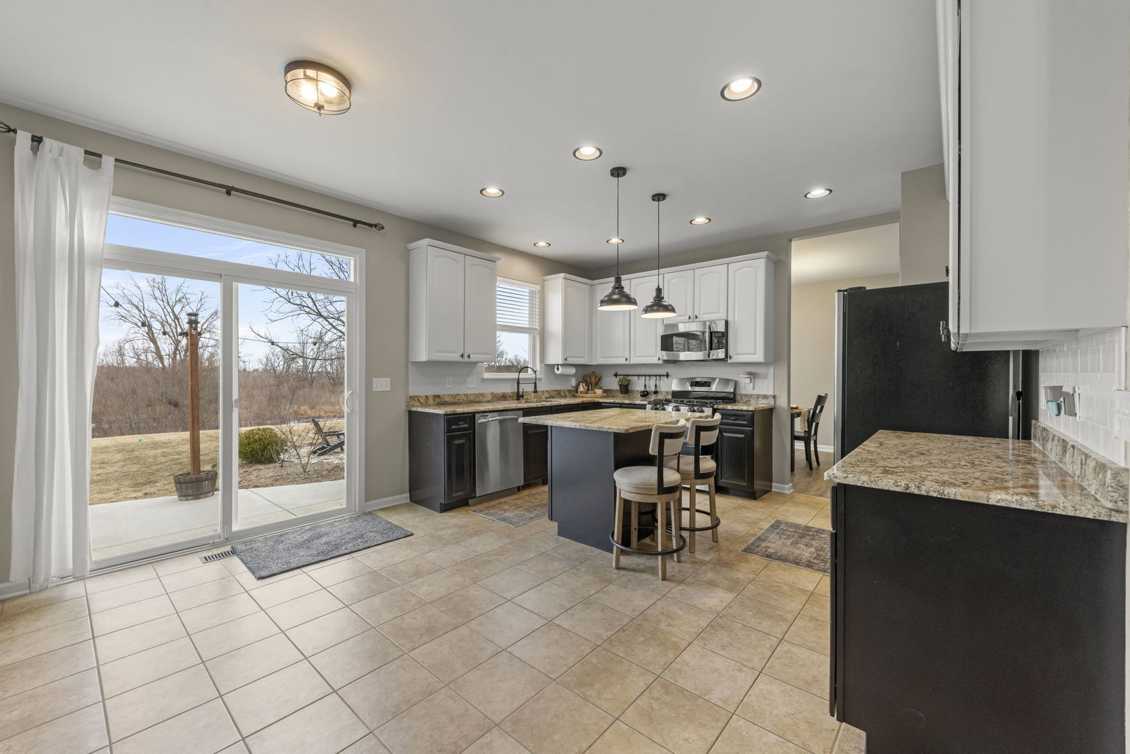 2450 Rockport Road Hampshire, IL 60140 - Photo 7 of 33