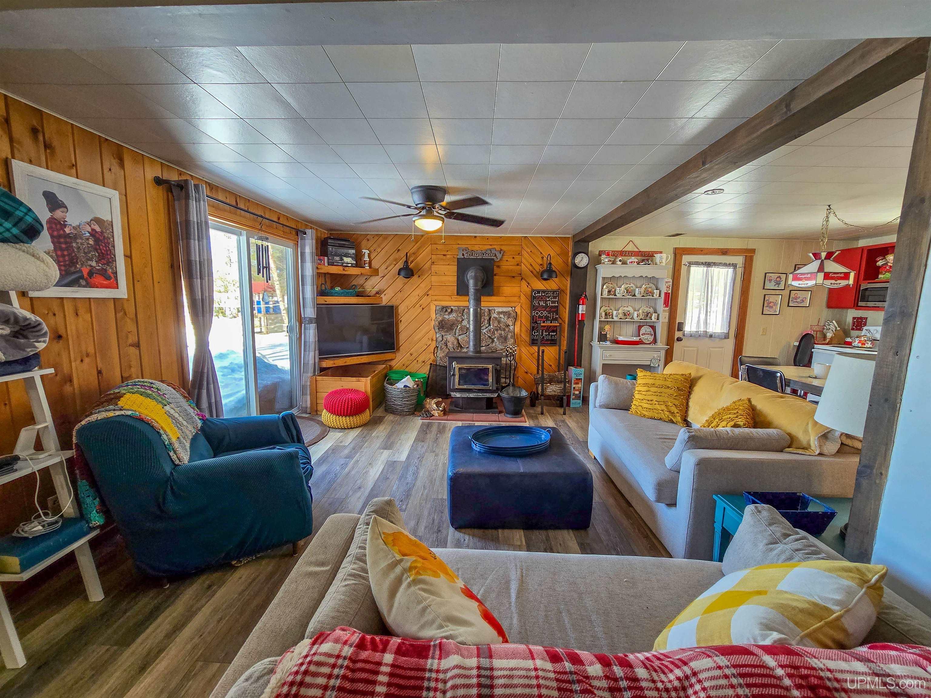 3865 Peninsula Point Road Munising, MI 49862 - Photo 16 of 88