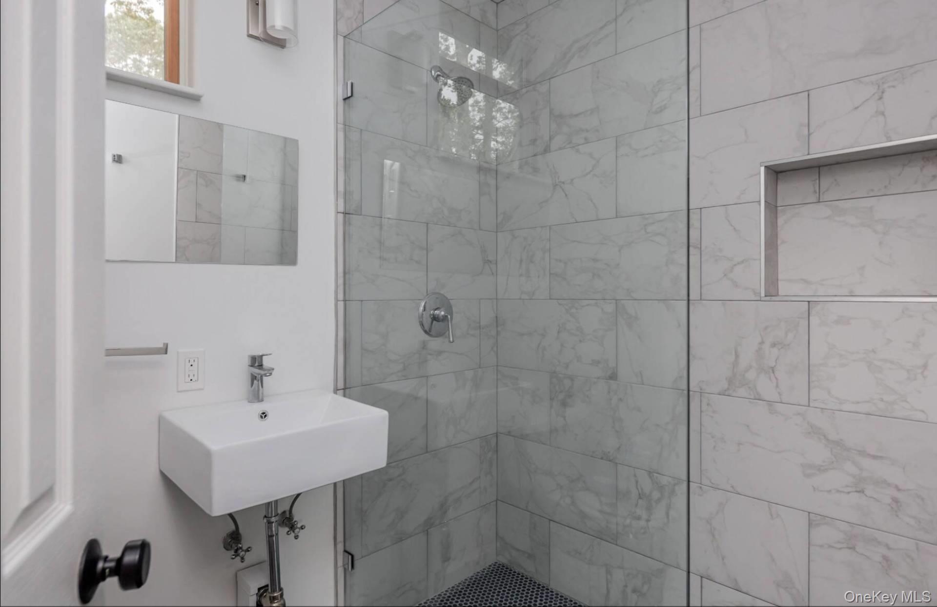45 Sherwood Road Hampton Bays, NY 11946 - Photo 23 of 33