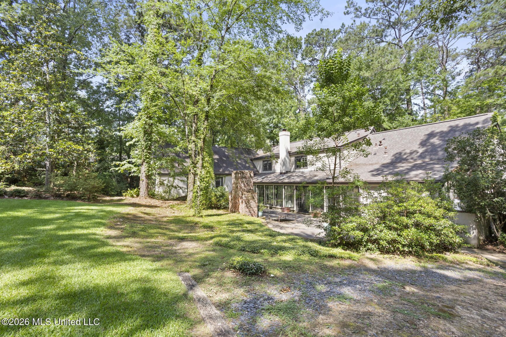 3838 Redbud Road Jackson, MS 39216 - Photo 31 of 32 3838 Redbud_jhookphotos-5
