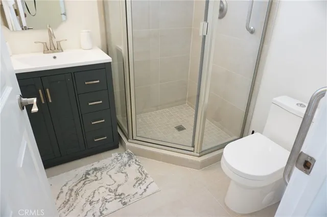 a bathroom with a sink and a toilet