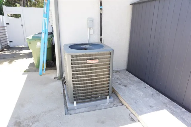 $9,000 | 8533 Woodley Avenue, North Hills, CA 91343