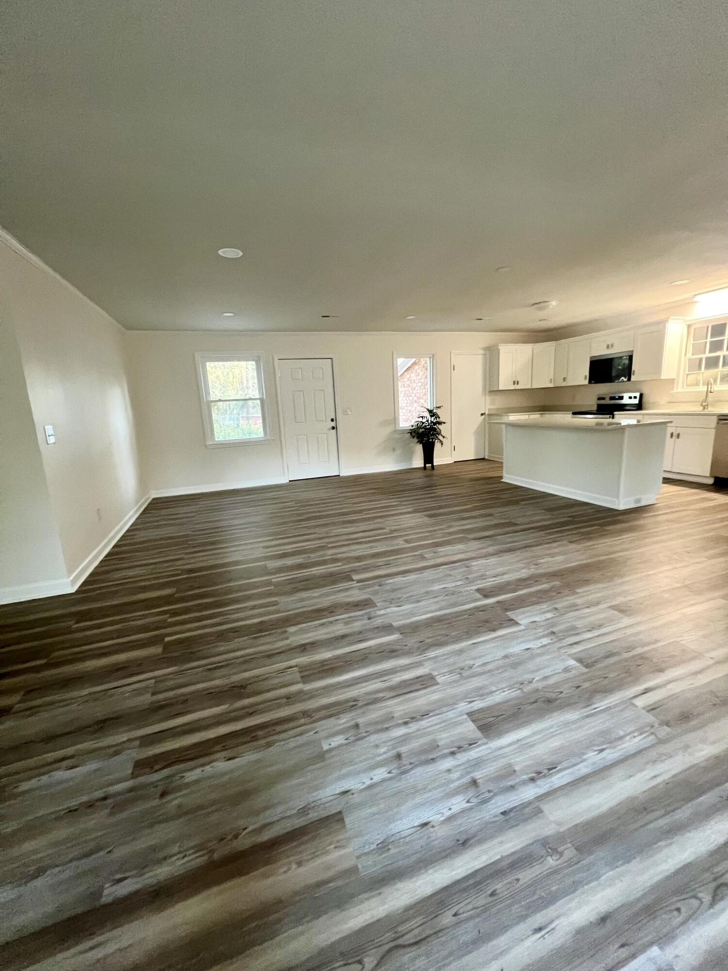 431 Otis Road Walterboro, SC 29488 - Photo 10 of 29 IMG_4116