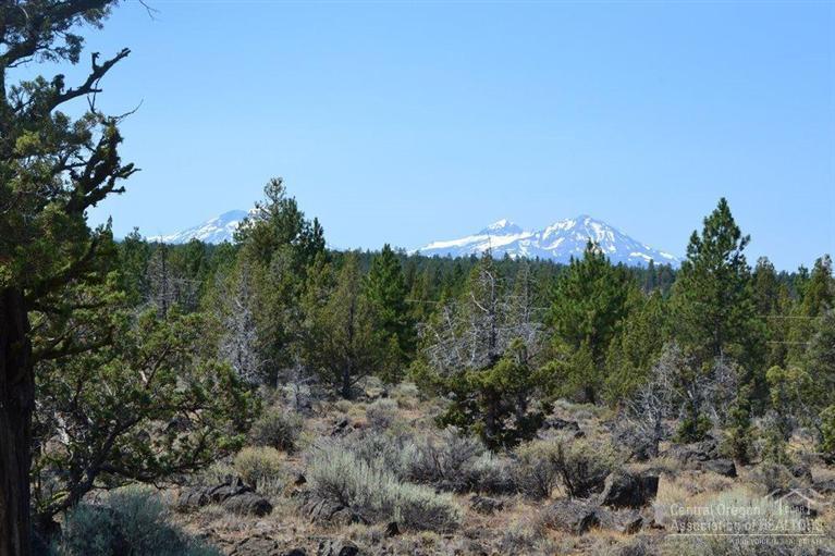 67368 Harrington Loop Road Bend, OR 97703 - Photo 1 of 15 Primary Photo