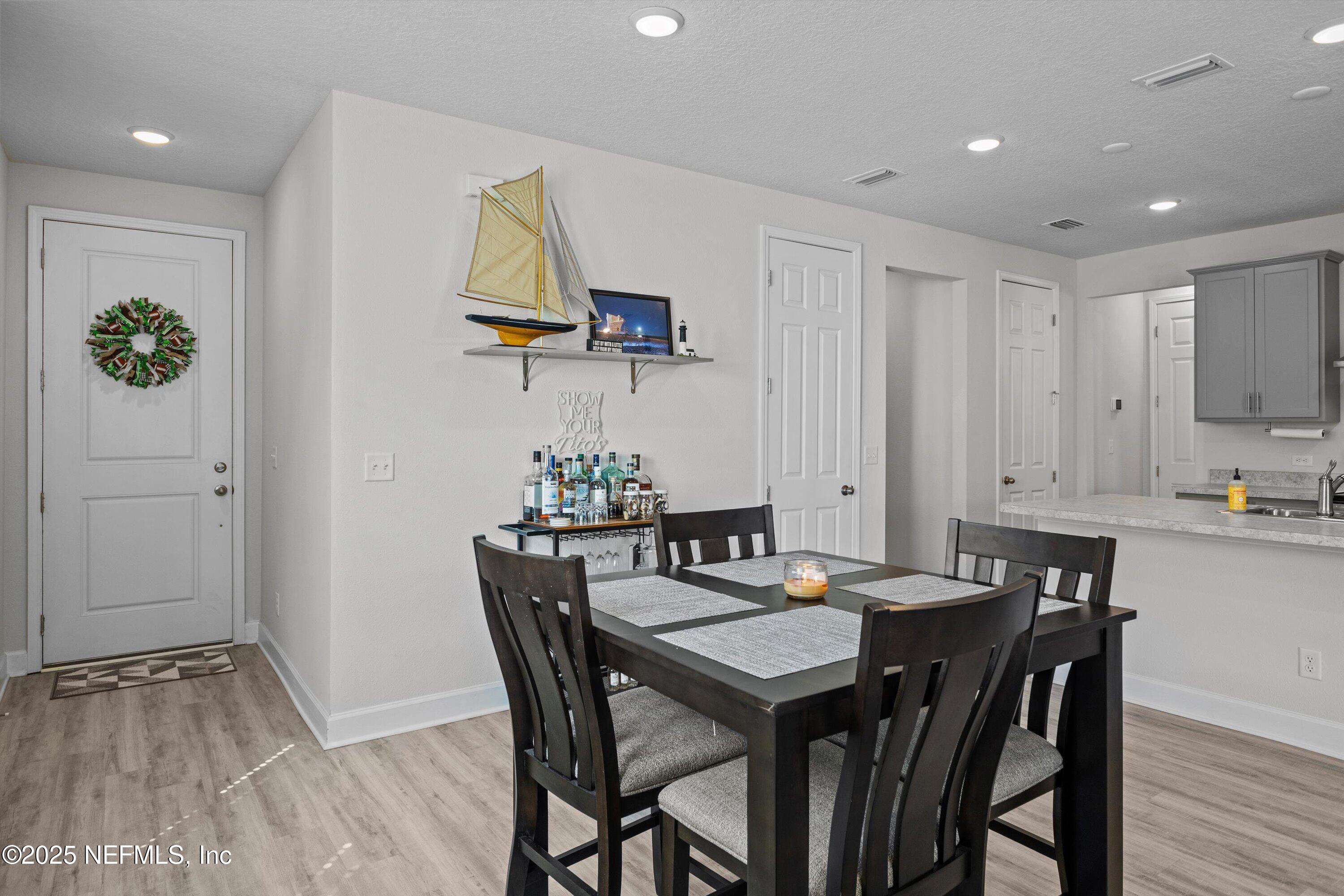 7091 Red Timber Road Jacksonville, FL 32244 - Photo 8 of 37 08-WGF7091RedTimberRd_008