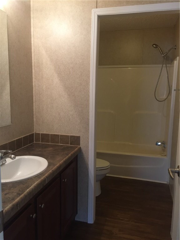 35611 Quail Road Callahan, FL 32011 - Photo 18 of 22 a view of entryway with wooden floor