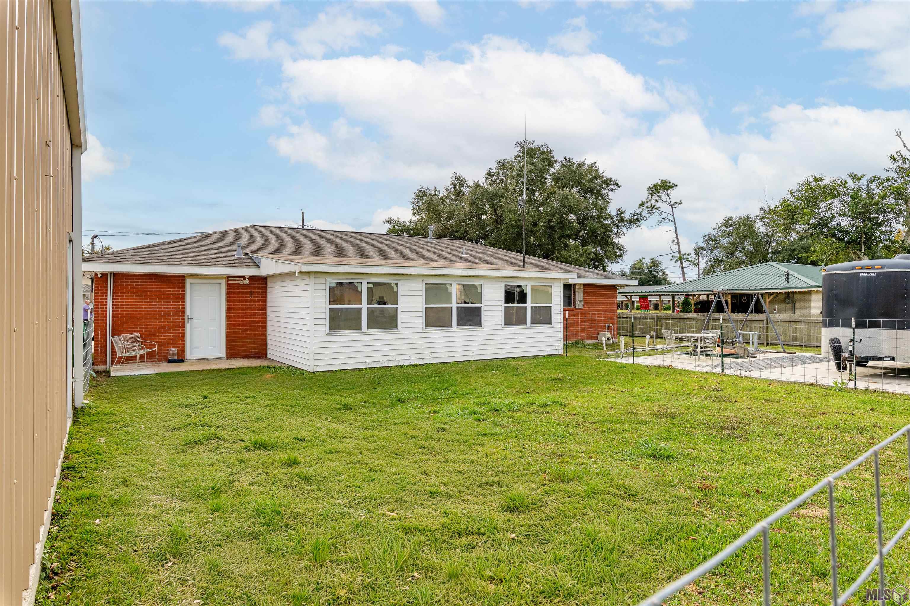 414 Hospital Drive Raceland, LA 70394 - Photo 5 of 15