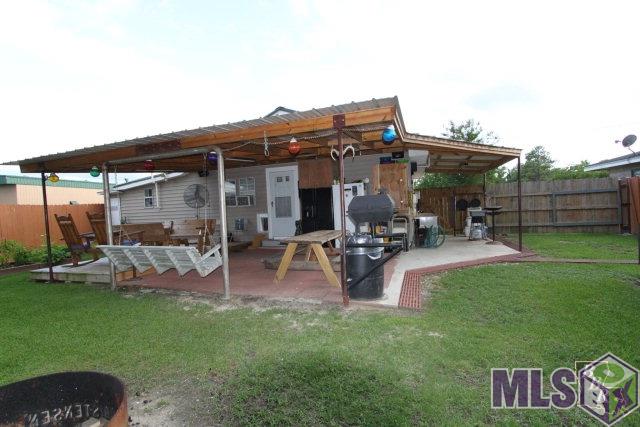 2074 Coteau Road Houma, LA 70364 - Photo 14 of 14 Fenced In Backyard